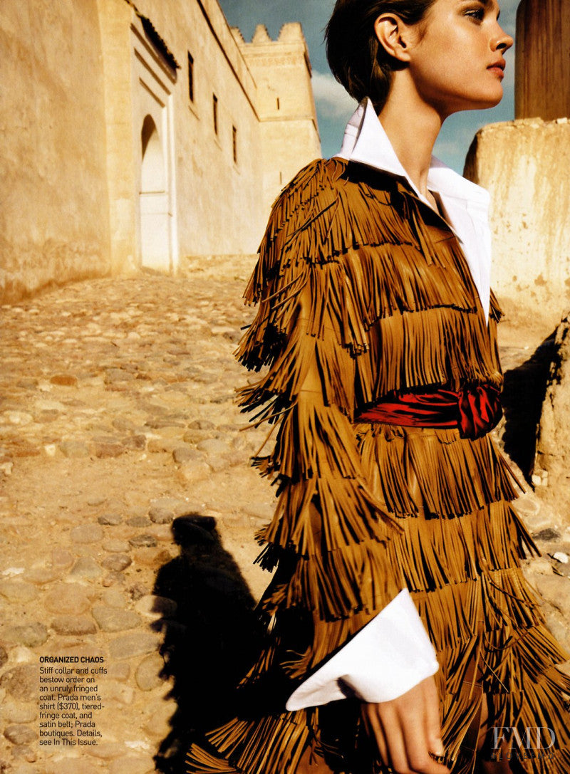 PRADA SPRING 2007 BROWN LEATHER FRINGE COAT RUNWAY LOOK #15